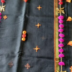 Ghabakala_SKUKOTAN06_Black-Hand-Embroidered-Kota-Doria-Sari-With-Zari-Border