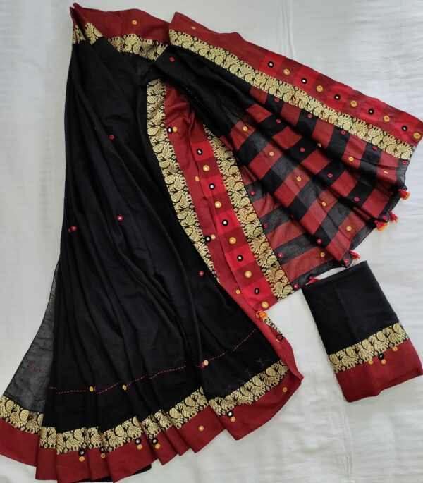 Ghabakala_SKUNARAYANPET01_Black-Hand-Embroidered-Mirror-Work-Cotton-Narayanpet-Saree-With-Border